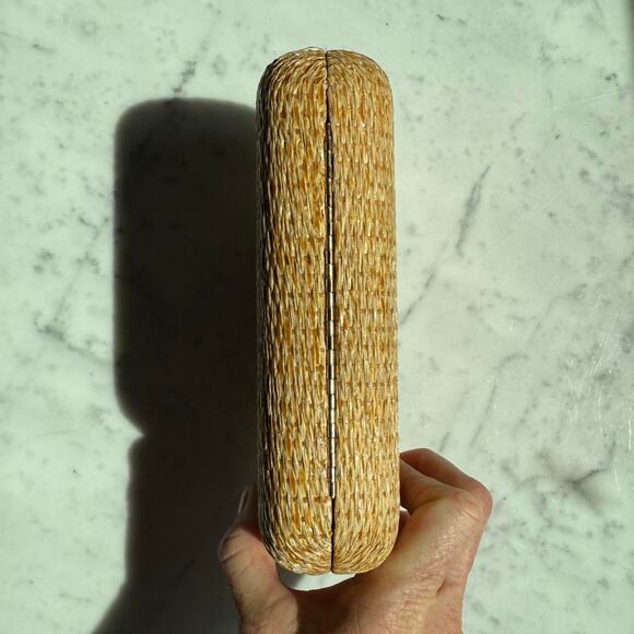 Straw Woven Box Clutch w/ Gold Chain Strap – Hard Case Evening Bag - Picture 4 of 8